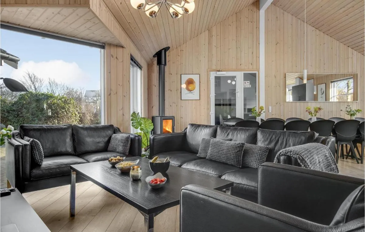Image 1 of Beautiful Home In Tisvildeleje With 8 Bedrooms, Wifi And Indoor Swimming Pool