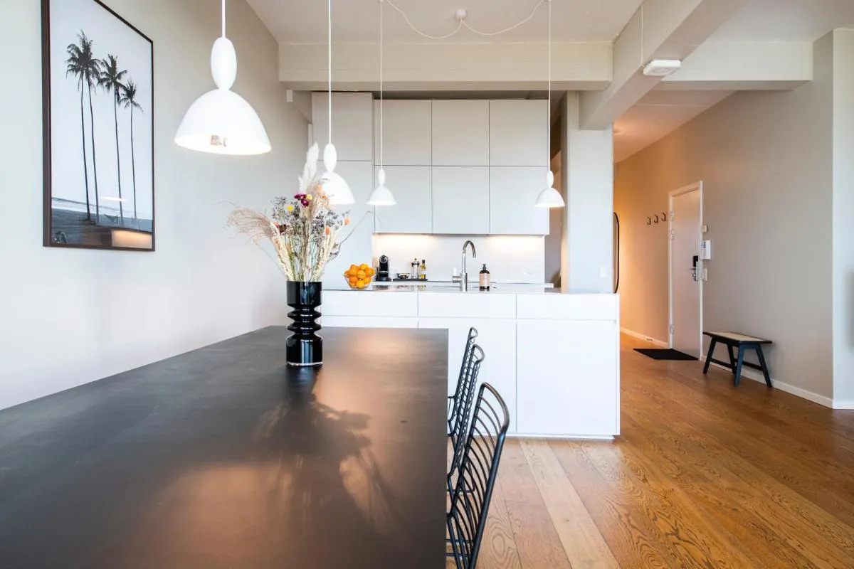 Image 3 of By The Pier apartments – Into This Place