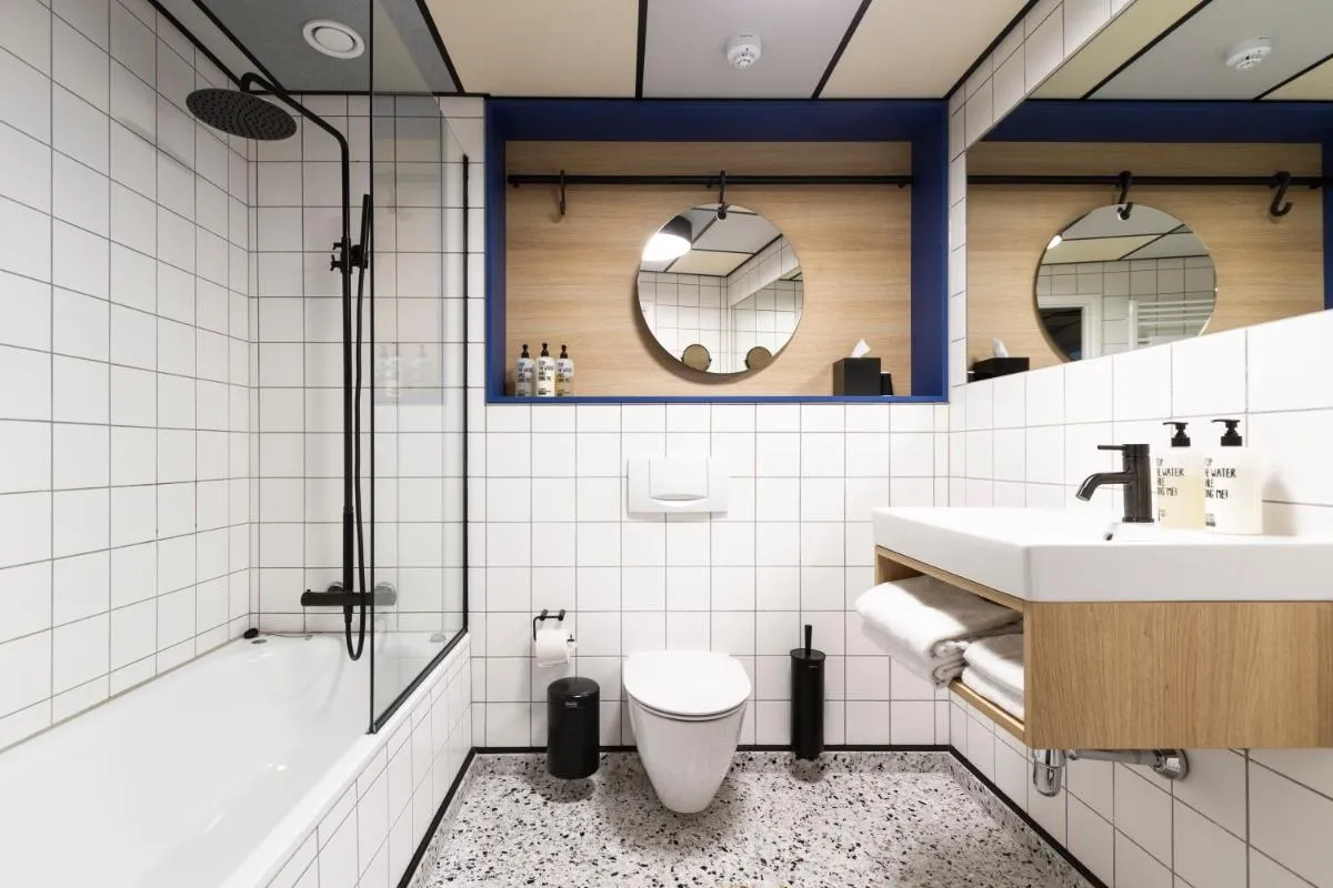 Image 2 of CPH Hotel