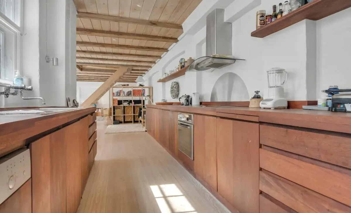 Image 6 of City apartment perfect for a family or group!