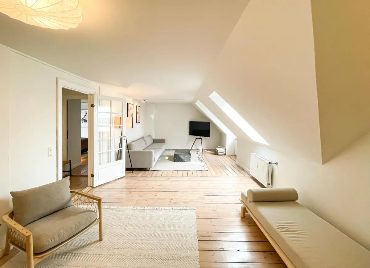 Image 4 of Cozy 2 Bedroom Flat in Peaceful Neighbourhood