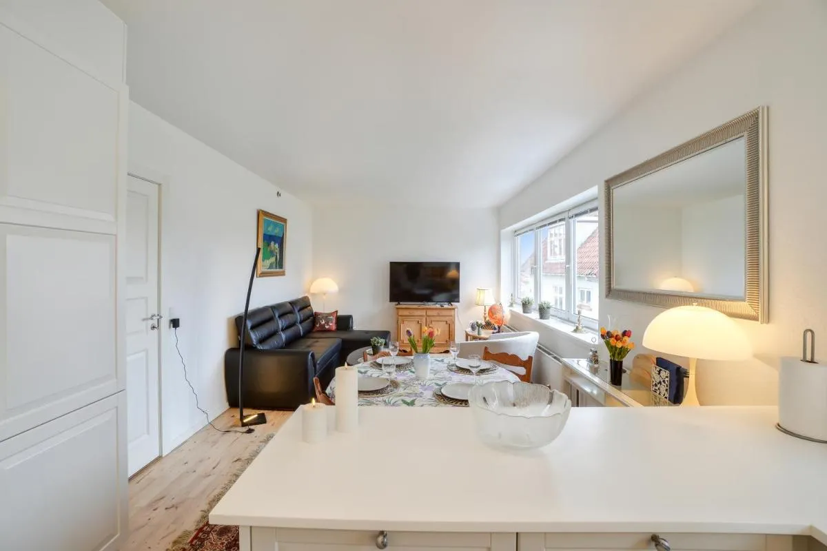 Image 3 of Delicius apartment near the Beach,Metro, Airport
