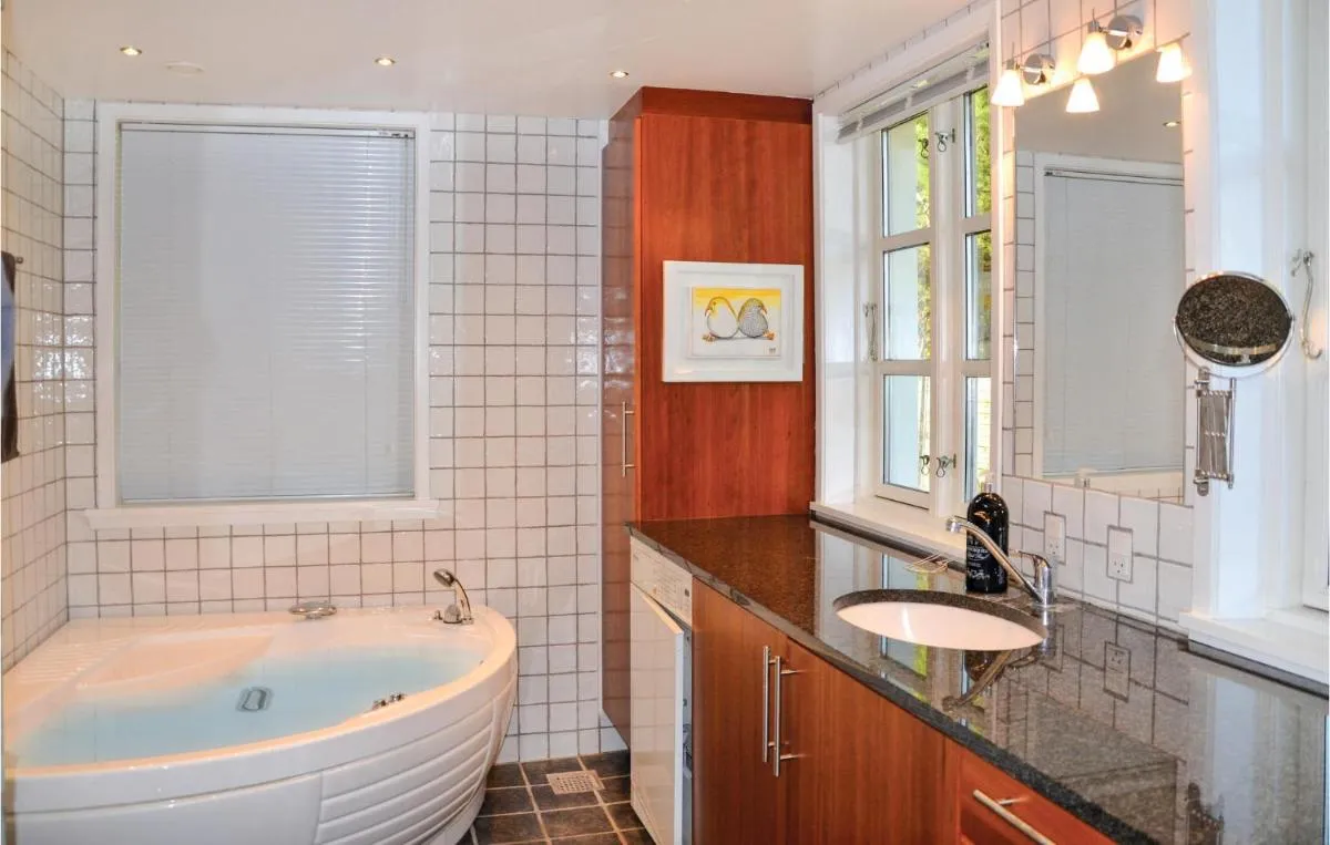 Image 2 of Holiday Home Hornbæk with Hot Tub IX