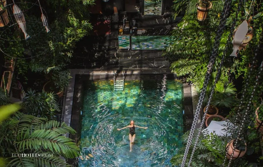 Image of Manon Les Suites Guldsmeden