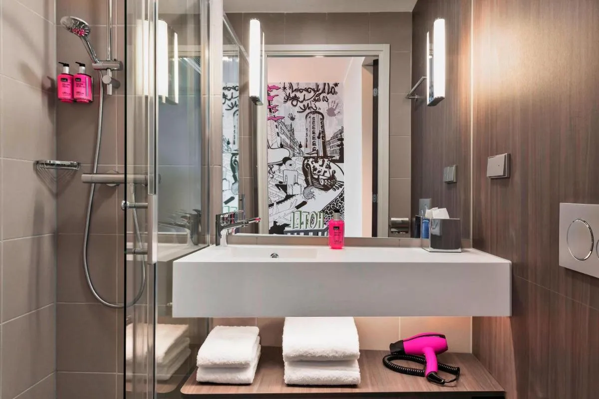 Image 2 of Moxy Copenhagen Sydhavnen