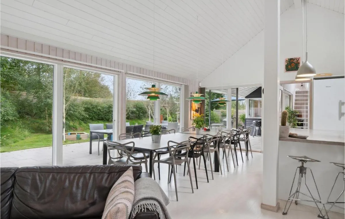Image 4 of Stunning Home In Tisvildeleje With 5 Bedrooms, Sauna And Wifi