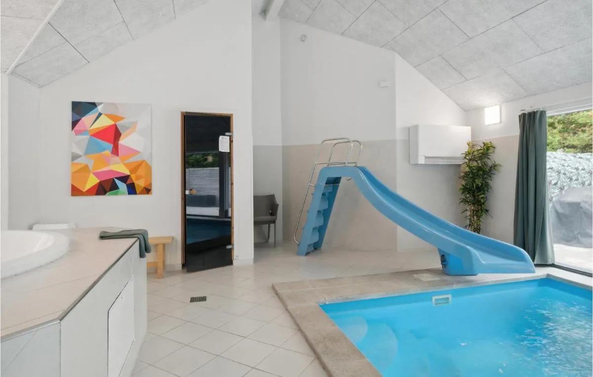 Image 3 of Stunning Home In Tisvildeleje With 5 Bedrooms, Sauna And Wifi