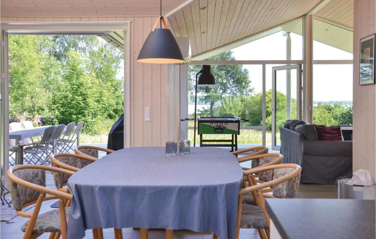 Image 3 of Three-Bedroom Holiday Home in Jagerspris