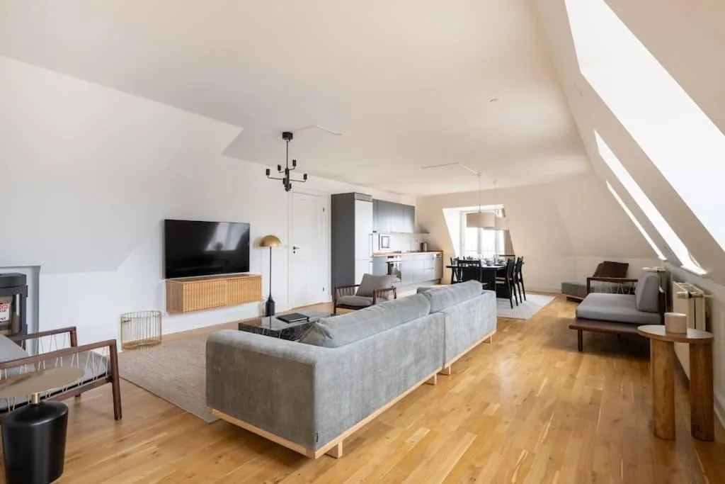 Image 4 of 2BR with Amazing City Skyline View