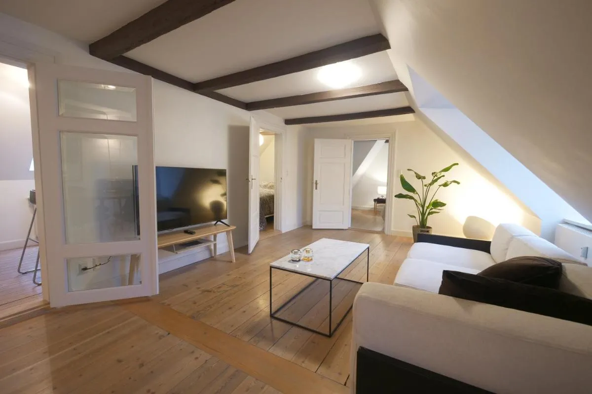 Image 4 of Admiral’s Apartment IV – Carolina’s apartments