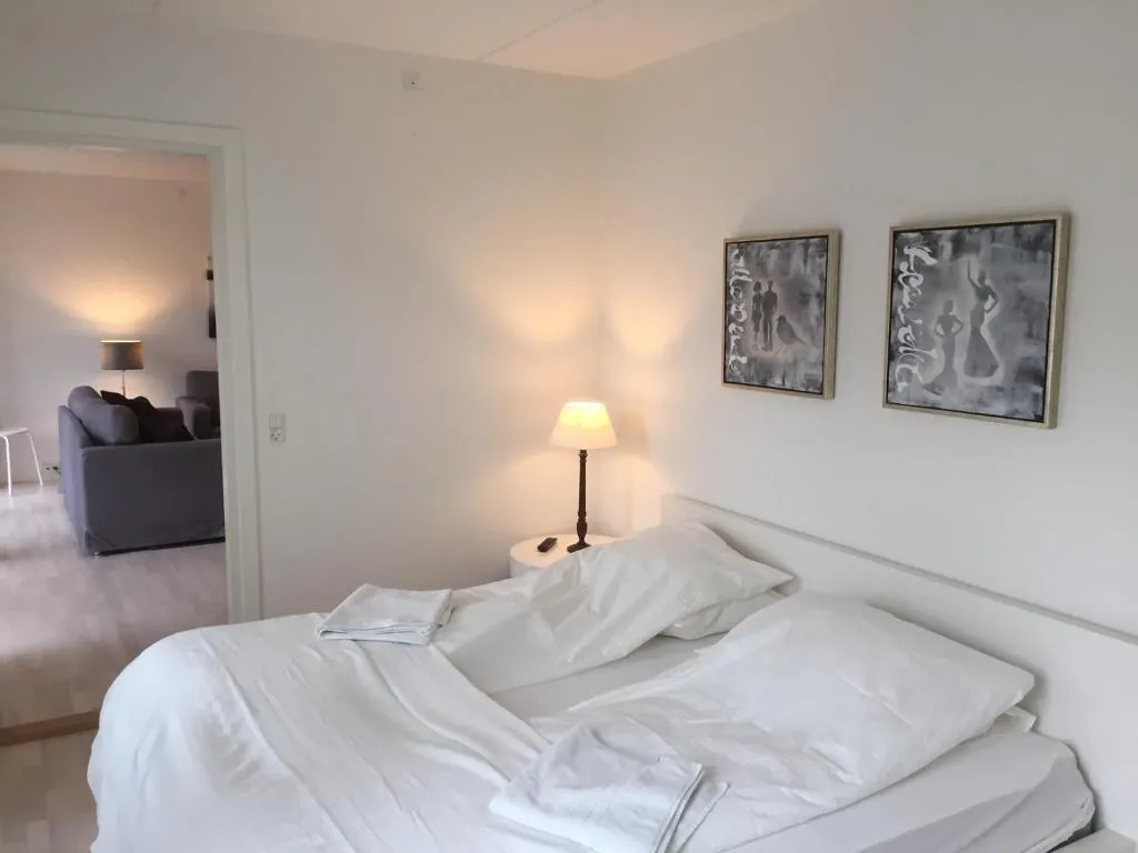 Image of CITY, LUX APARTM – 2 FULL BATHROOMs, 3 tv