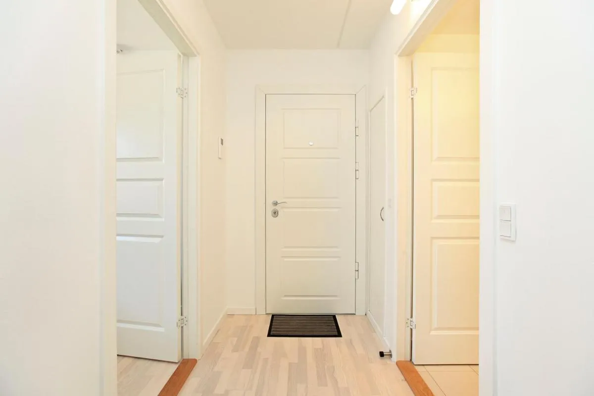 Image 6 of CITY, LUX APARTM – 2 FULL BATHROOMs, 3 tv