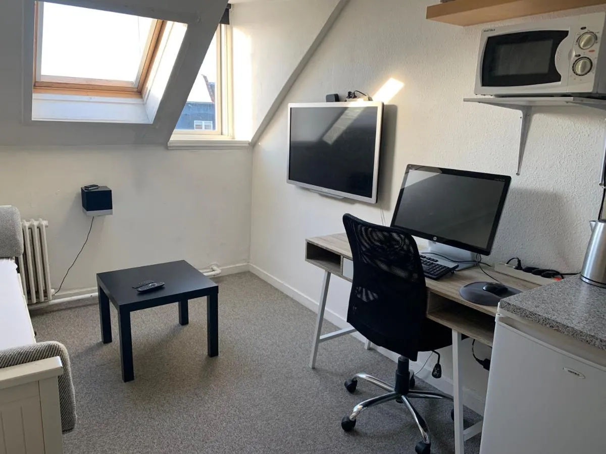 Image 6 of Central & Cosy Studio + Free Bikes & Netflix
