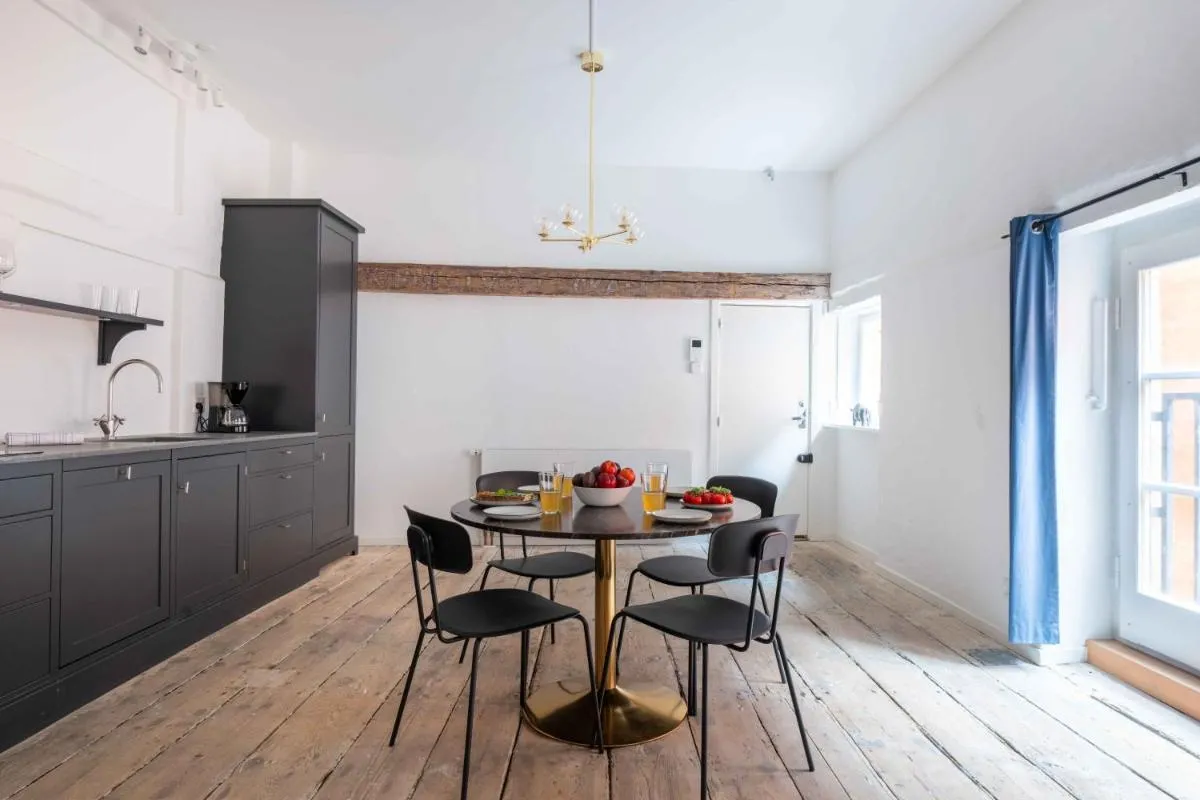 Image 3 of Charismatic Flats in Copenhagen Old Town