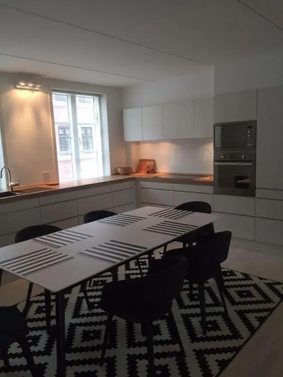 Image 4 of City Lux apartment with 2 full bathrooms 2tv