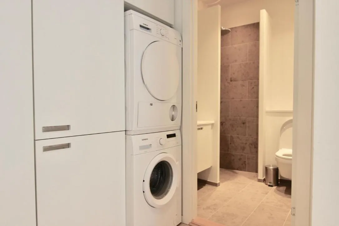 Image 2 of Cool studio apartment w private terrace
