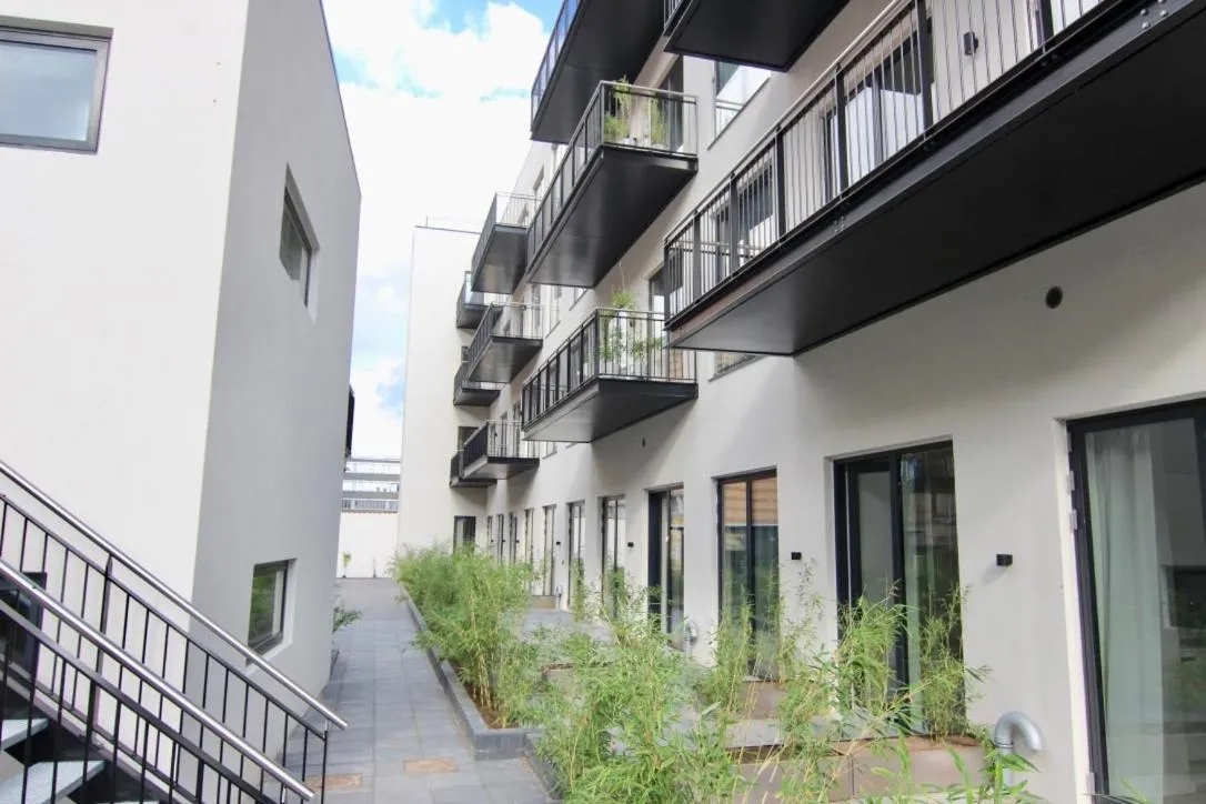 Image 5 of Cool studio apartment w private terrace