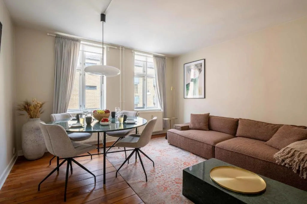 Image of Cozy Apartment Next to The Metro