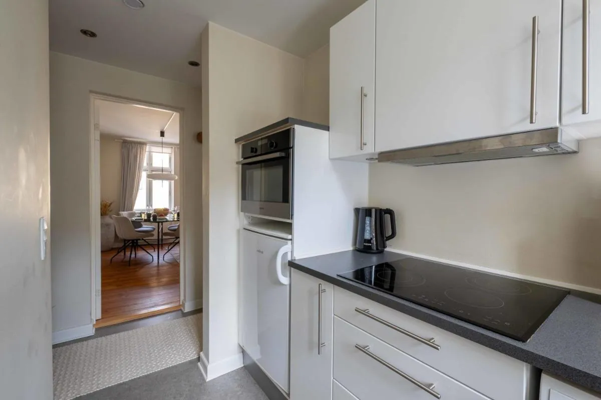Image 4 of Cozy Apartment Next to The Metro