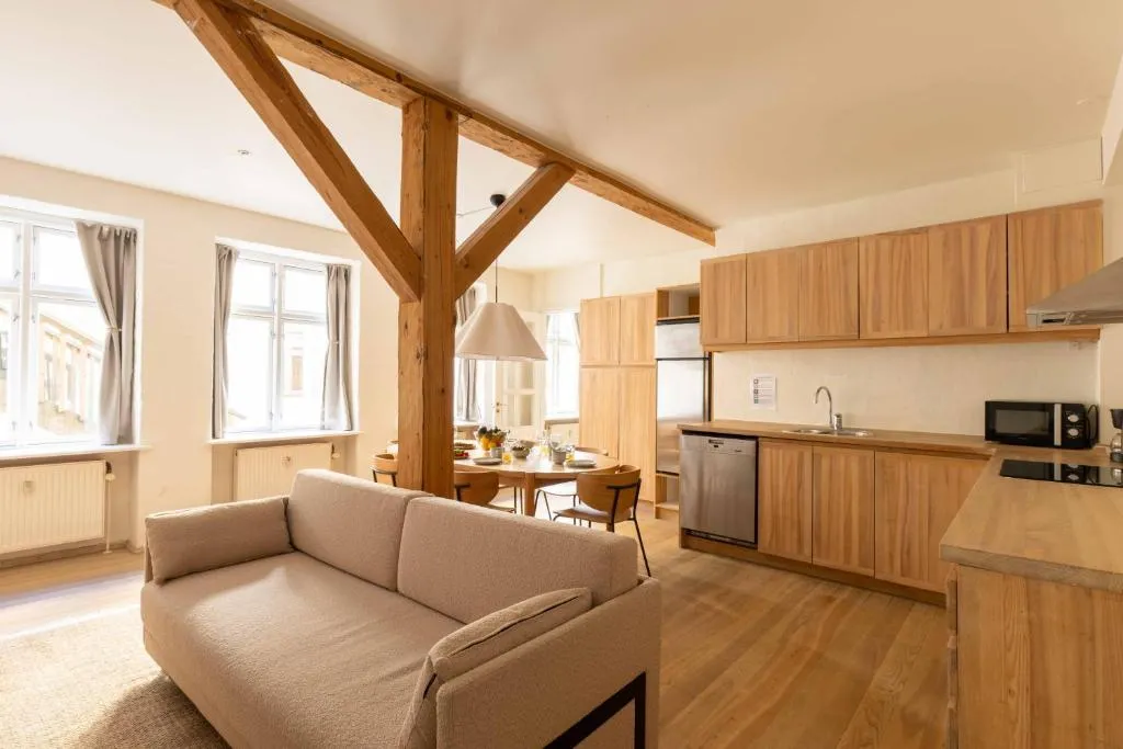 Image of Cozy and Contemporary Ground Floor Retreat