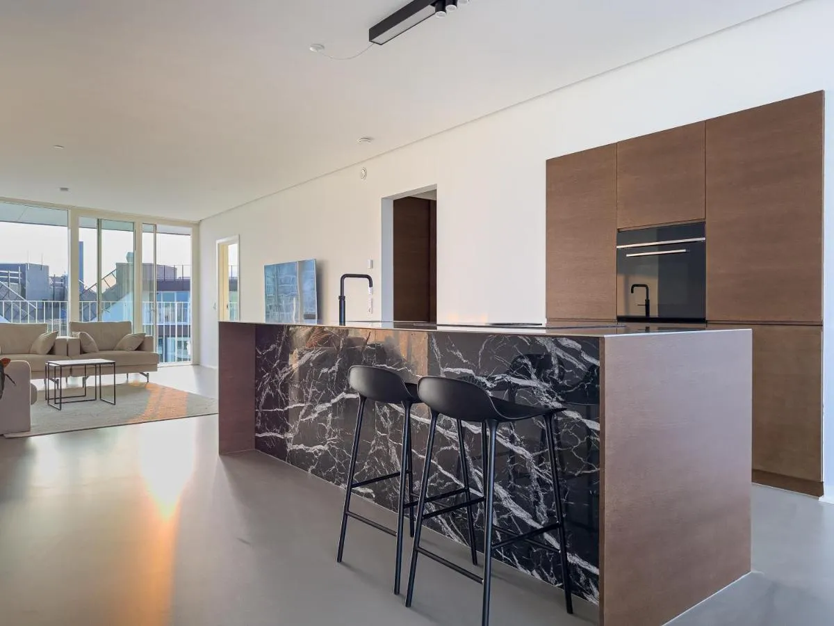 Image 4 of Exclusive Penthouse with Sunset Views