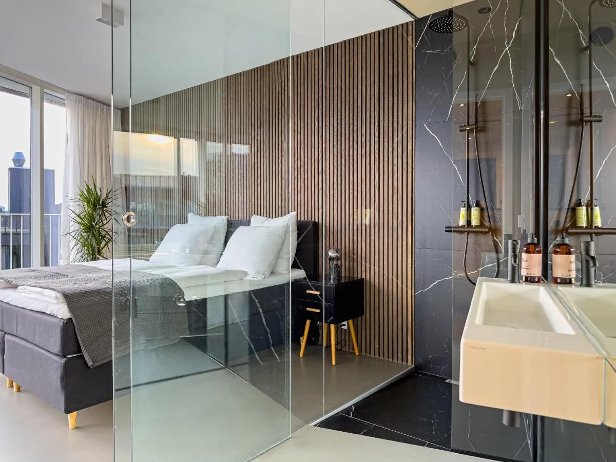 Image 6 of Exclusive Penthouse with Sunset Views