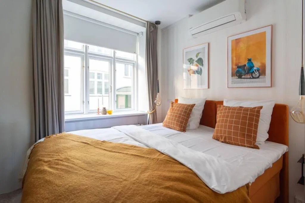 Image of Extravagant-2 bedrooms-Bronze