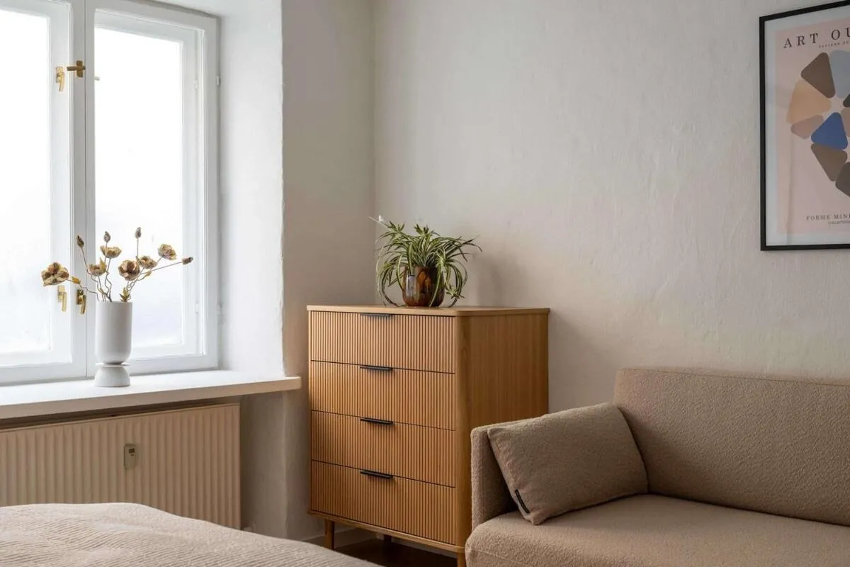 Image 4 of Family Friendly 2BR Basement Flat