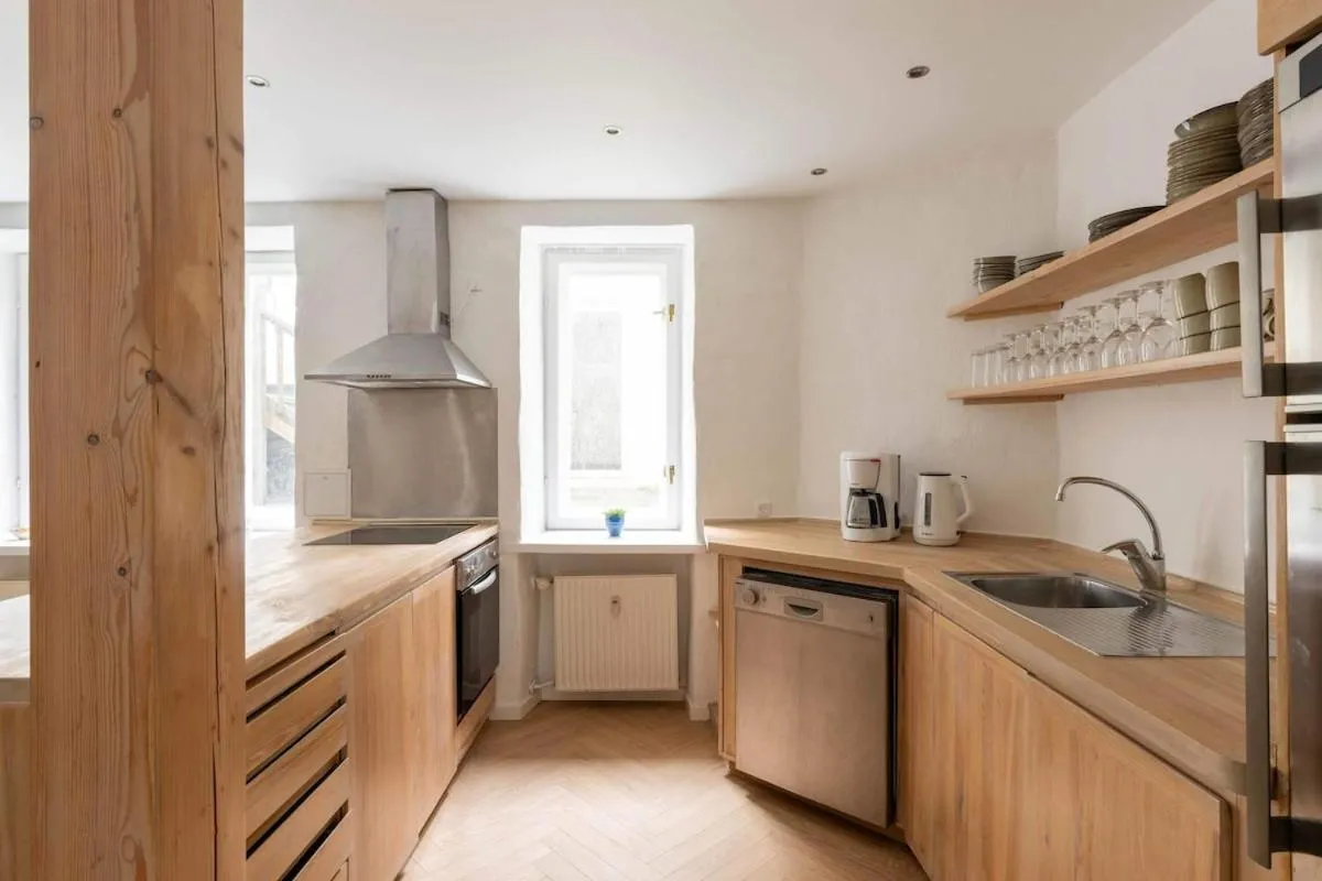 Image 5 of Family Friendly 2BR Basement Flat