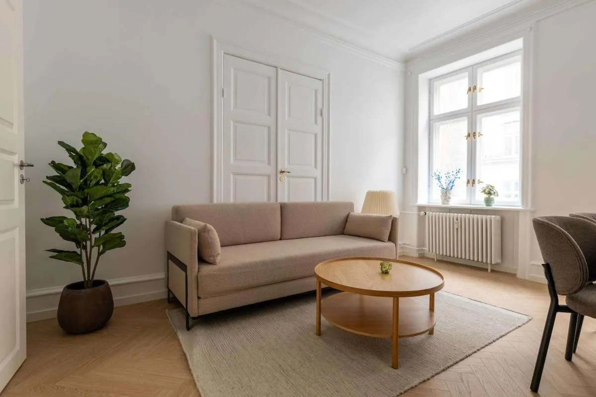 Image 2 of Freshly Renovated Flat for 6 People
