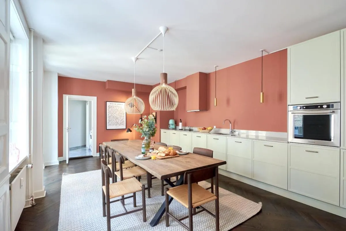 Image 1 of Large 4 bedroom with Balcony & Bathtub in CPH City