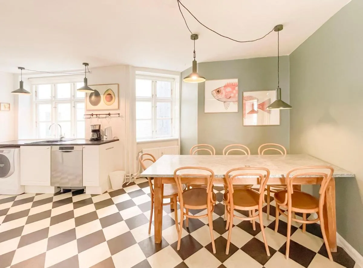 Image 3 of Large Flat with 4 Bedrooms in Copenhagen