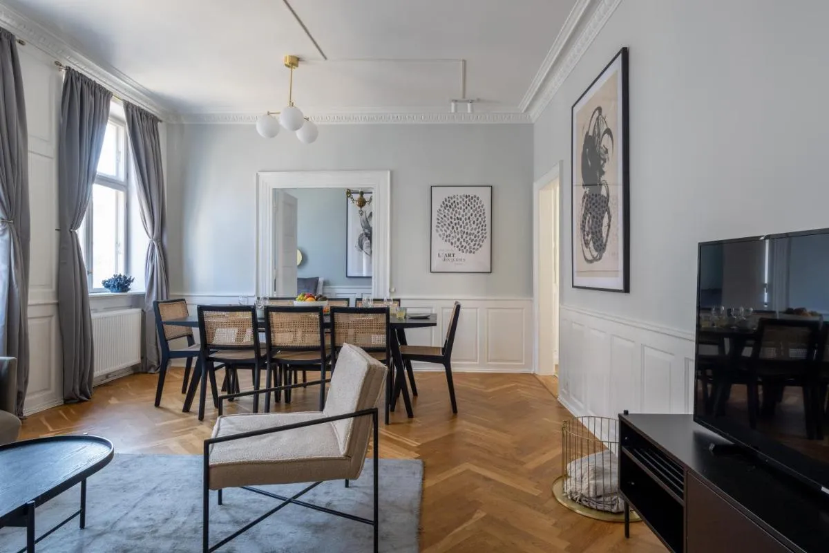 Image 4 of Large Flat with Canal View in Central CPH City