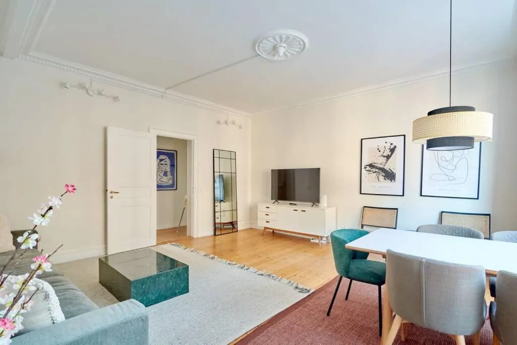 Image 4 of Large & Stylish Flats in Trendy & Vibrant Neighbourhood