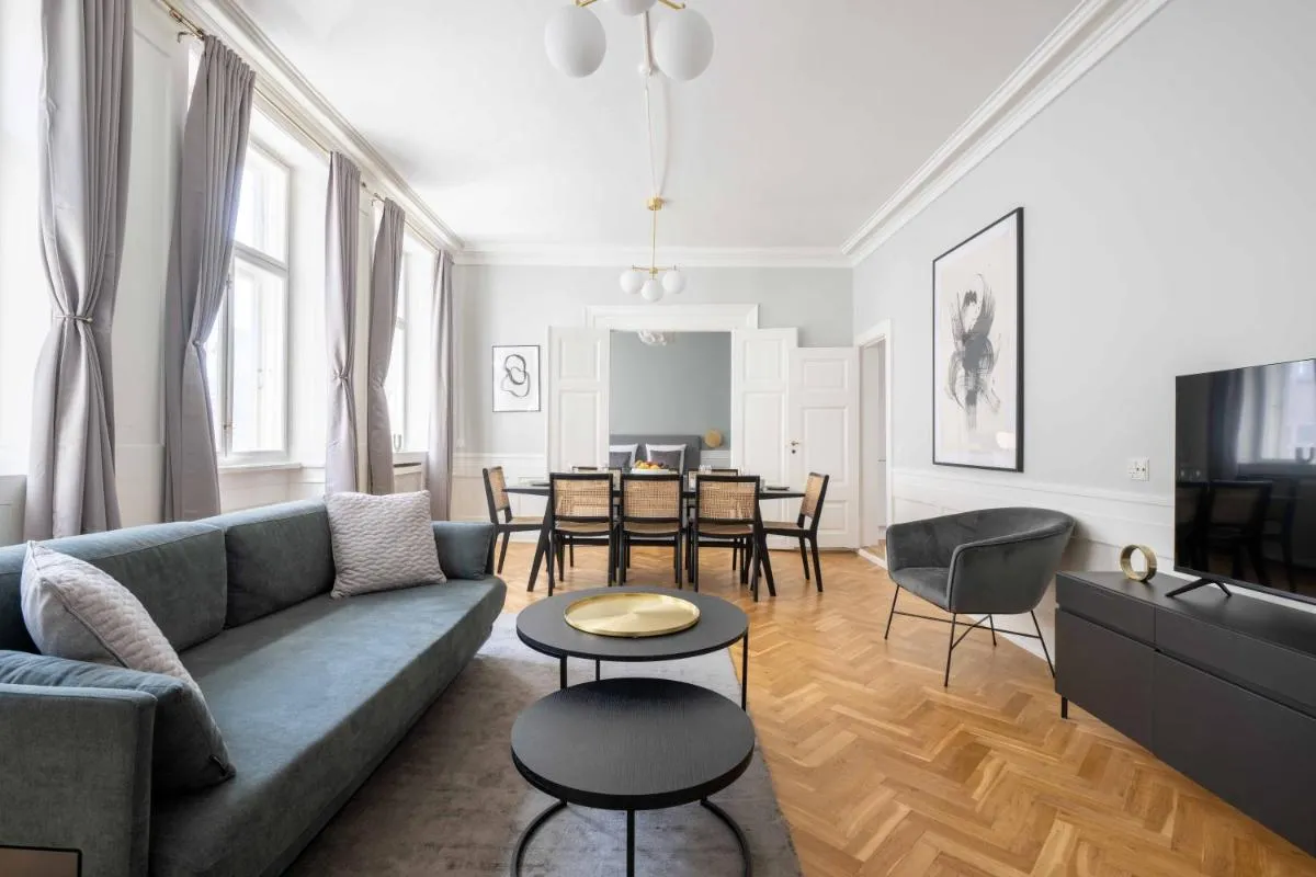 Image 4 of Lavish 4BR Flat in the Heart of CPH by The Canals