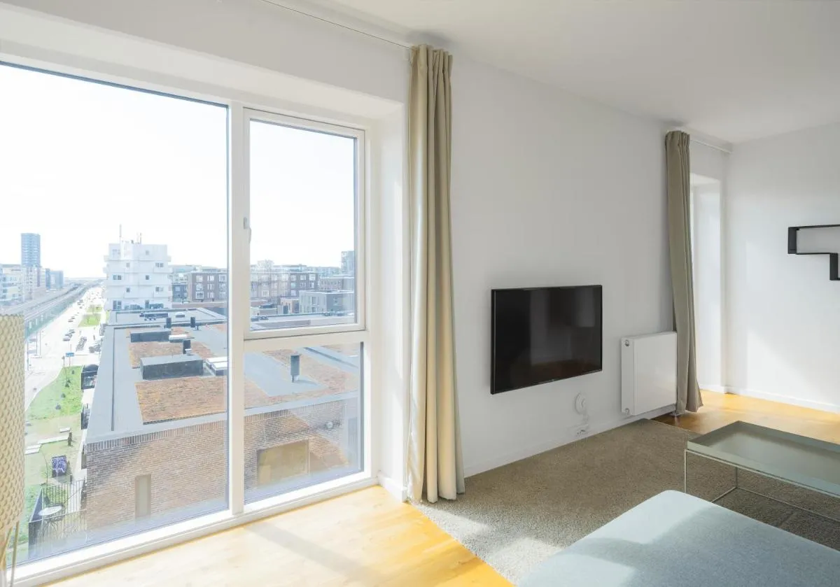 Image 3 of Luxurios 3-bed w balcony and great views