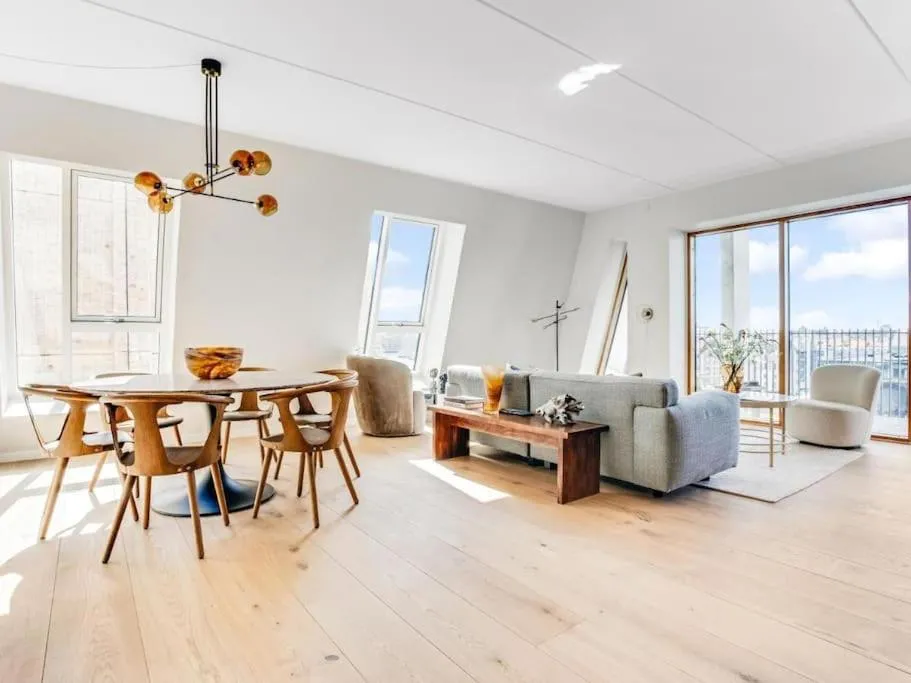Image 3 of Luxury Living in Copenhagen Prime Spot