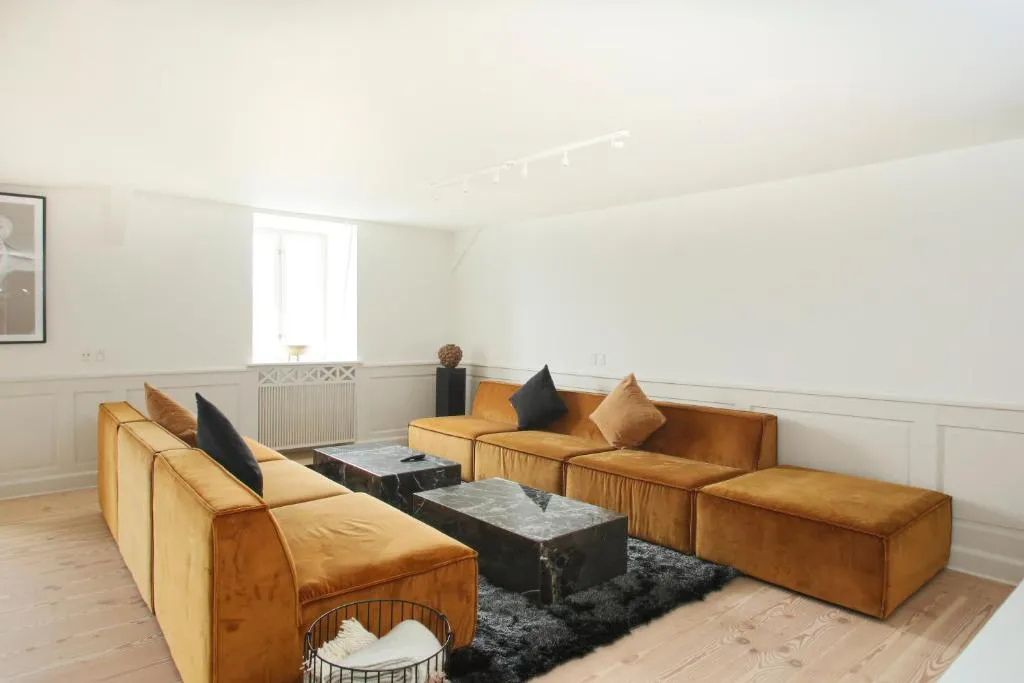 Image of Modern 3BR Duplex Flat in Nyhavn w Private Balcony