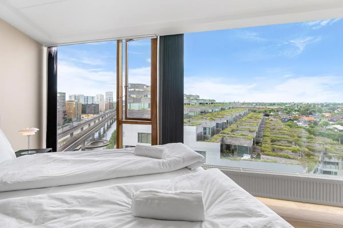 Image 1 of Modern flat with amazing views and rooftop