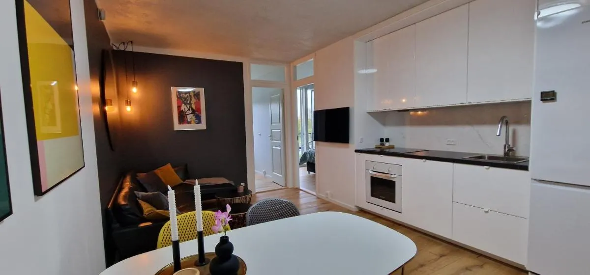 Image 3 of Modern, fully equipped flat