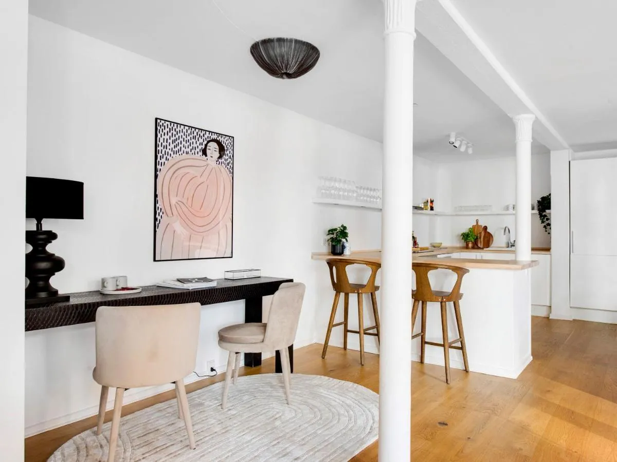 Image 6 of Sanders City – Pleasant Four-Bedroom Apartment In the Lovely Capital