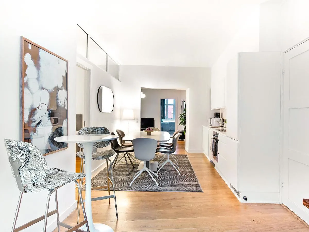 Image 4 of Sanders Leaves – Charming Three-Bedroom Apartment In Downtown Copenhagen