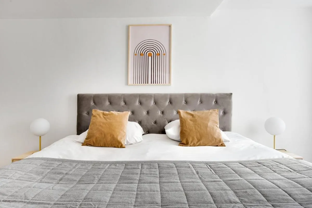 Image 2 of Sanders Main – Endearing Two-Bedroom Duplex Apartment with a Balcony Next to Magical Nyhavn