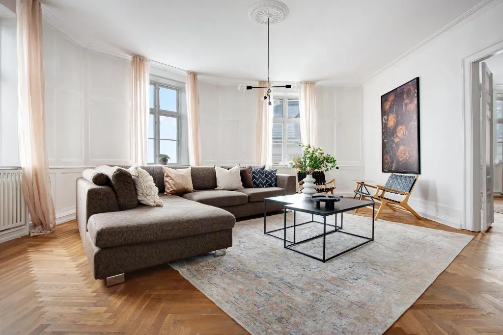 Image of Sanders Square – Spacious Six-Bedroom Apartment Near Amalienborg