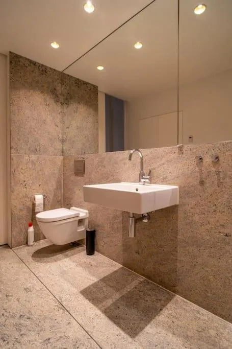 Image 3 of Scandinavian Premium Atelier – Spacious Comfort
