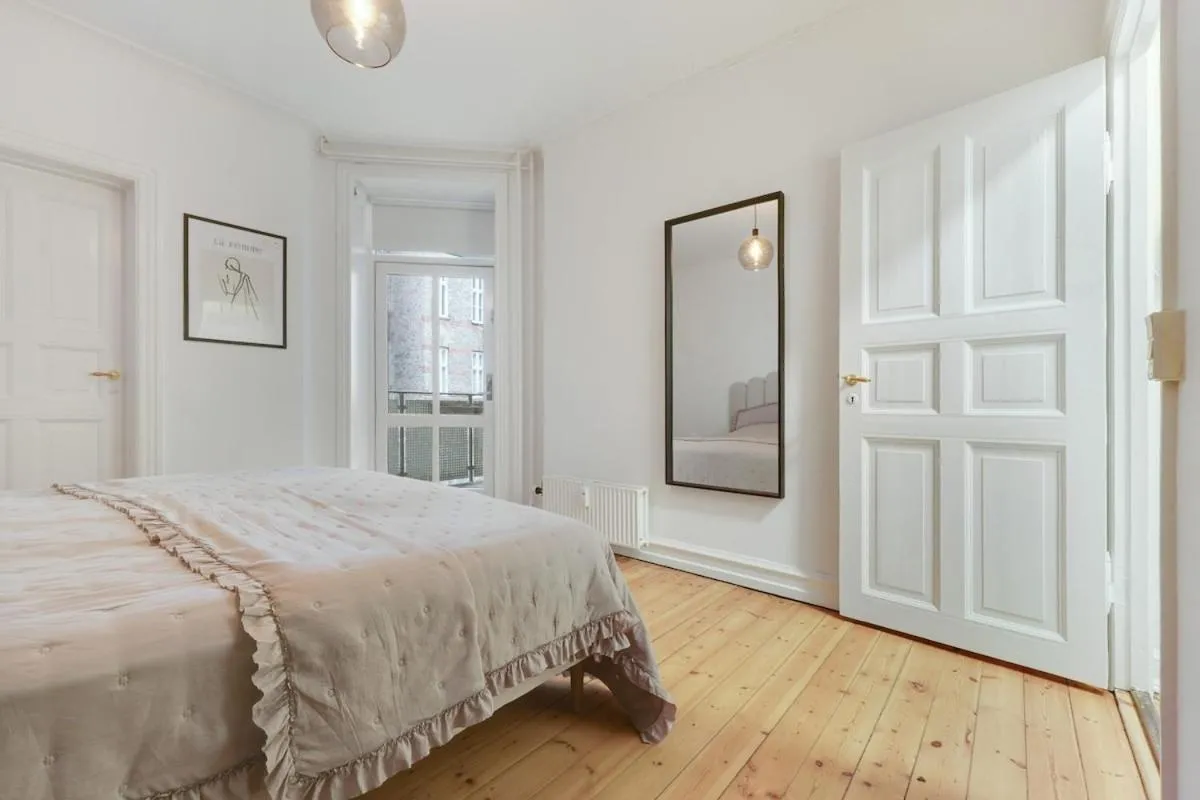 Image 6 of Spacious and stylish apt in CPH