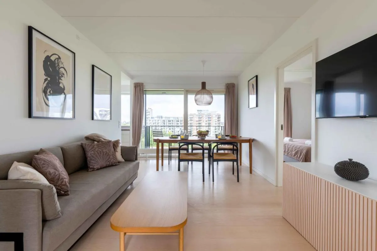 Image 4 of Stylish 3BR Flat w Two Balconies