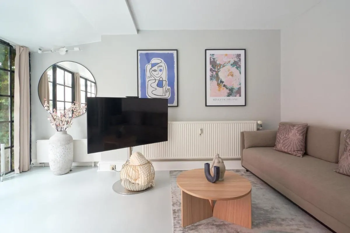 Image 4 of Stylish Ground Floor Flat Perfect for Couples