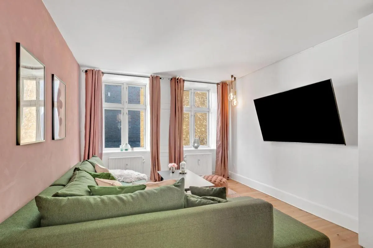 Image 4 of The Forest Green Apartment