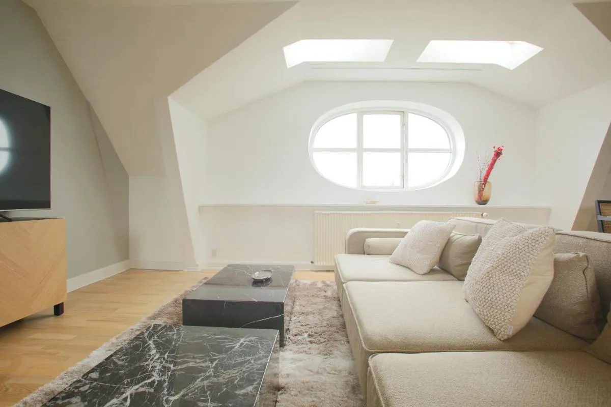Image 4 of Unique 5 Bedroom Flat w Exposed Beams in Copenhagen